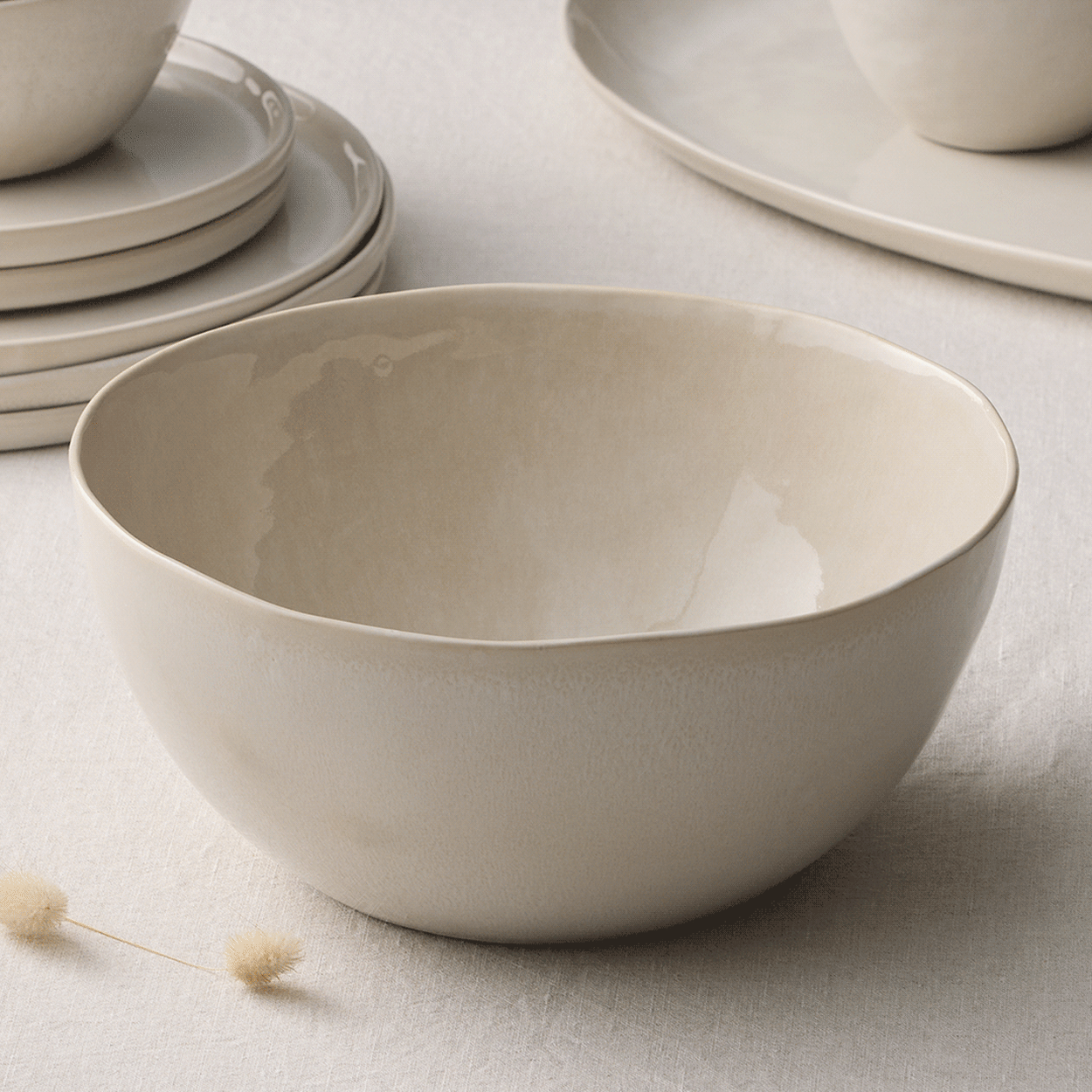 Salisbury & Co Maison Serving Bowl 24cm Nougat Image 6