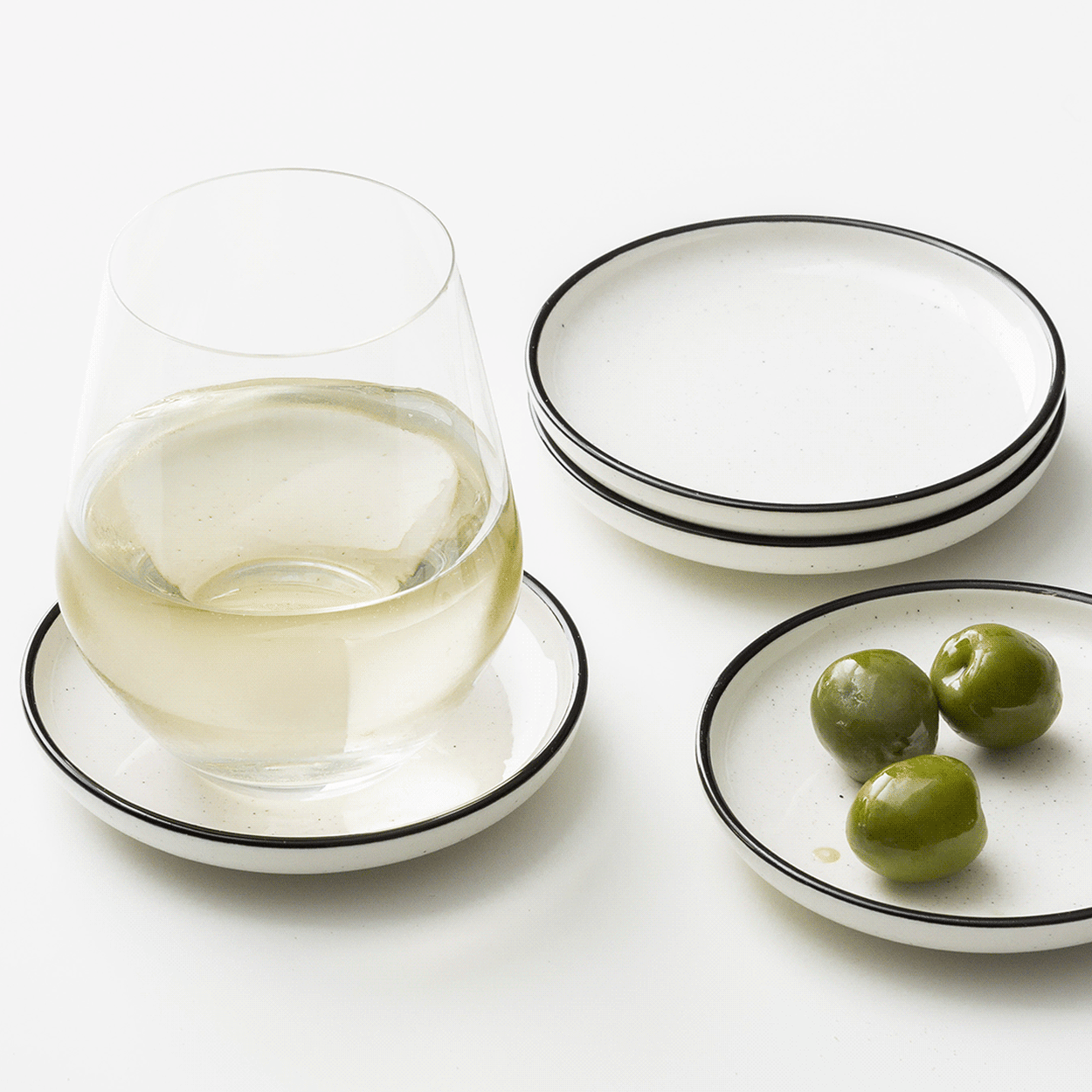Salisbury & Co Mona Coaster Set of 4 White with Black Speckle Image 6