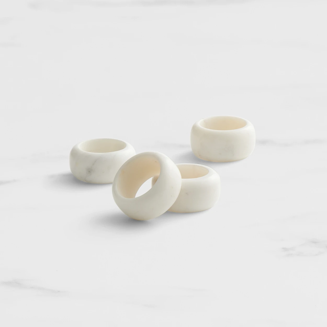 Salisbury & Co Riviera Marble Napkin Ring Set of 4 White Image 1