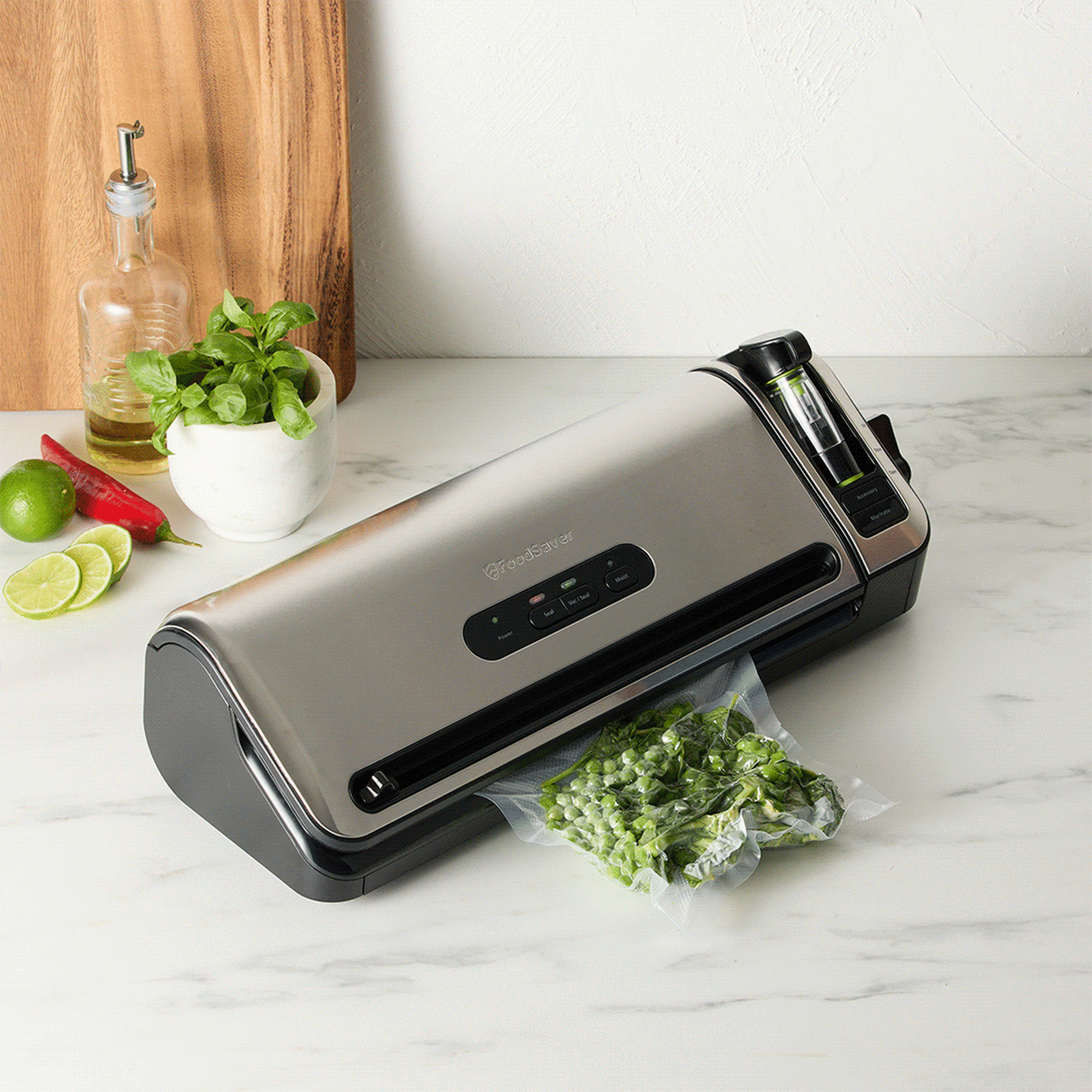 FoodSaver VS7850 Controlled Seal System Image 2