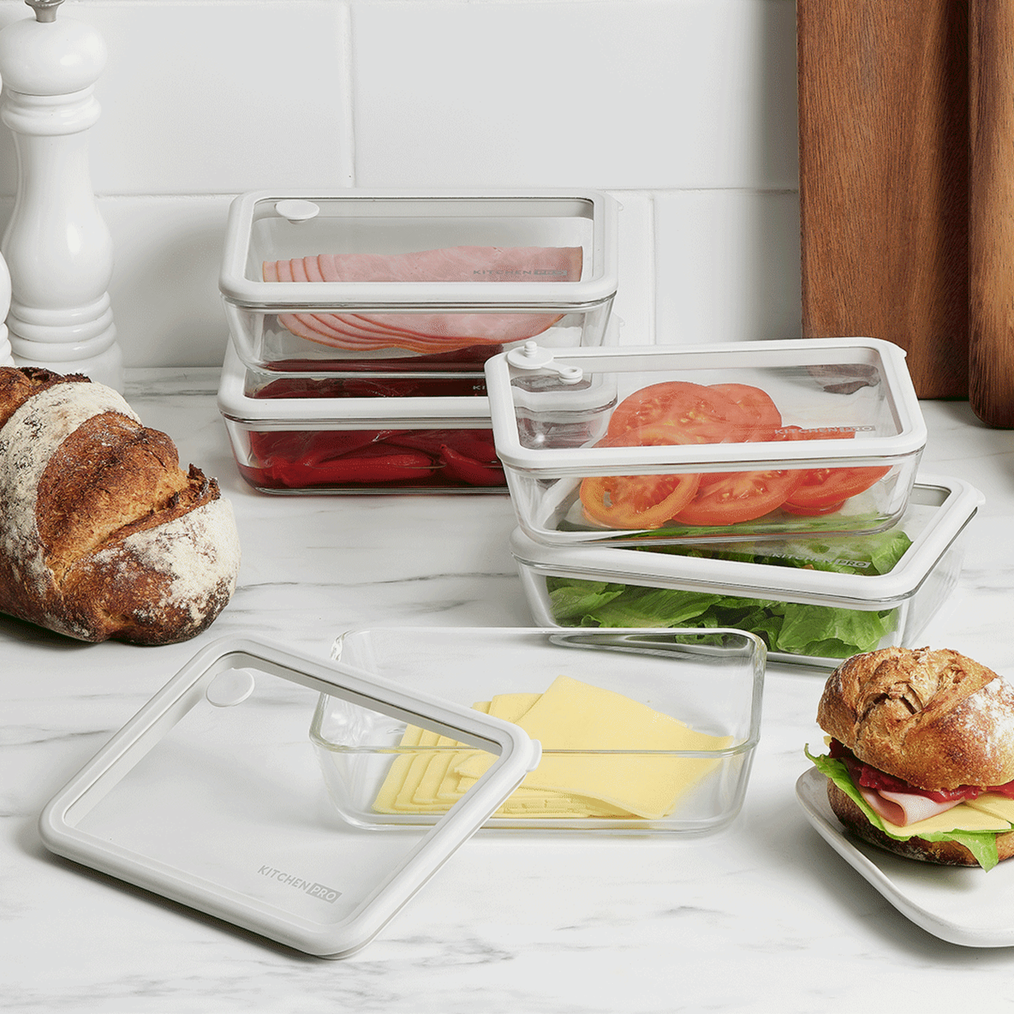 Kitchen Pro Airlock Rectangular Container 700ml Set of 5 Image 6