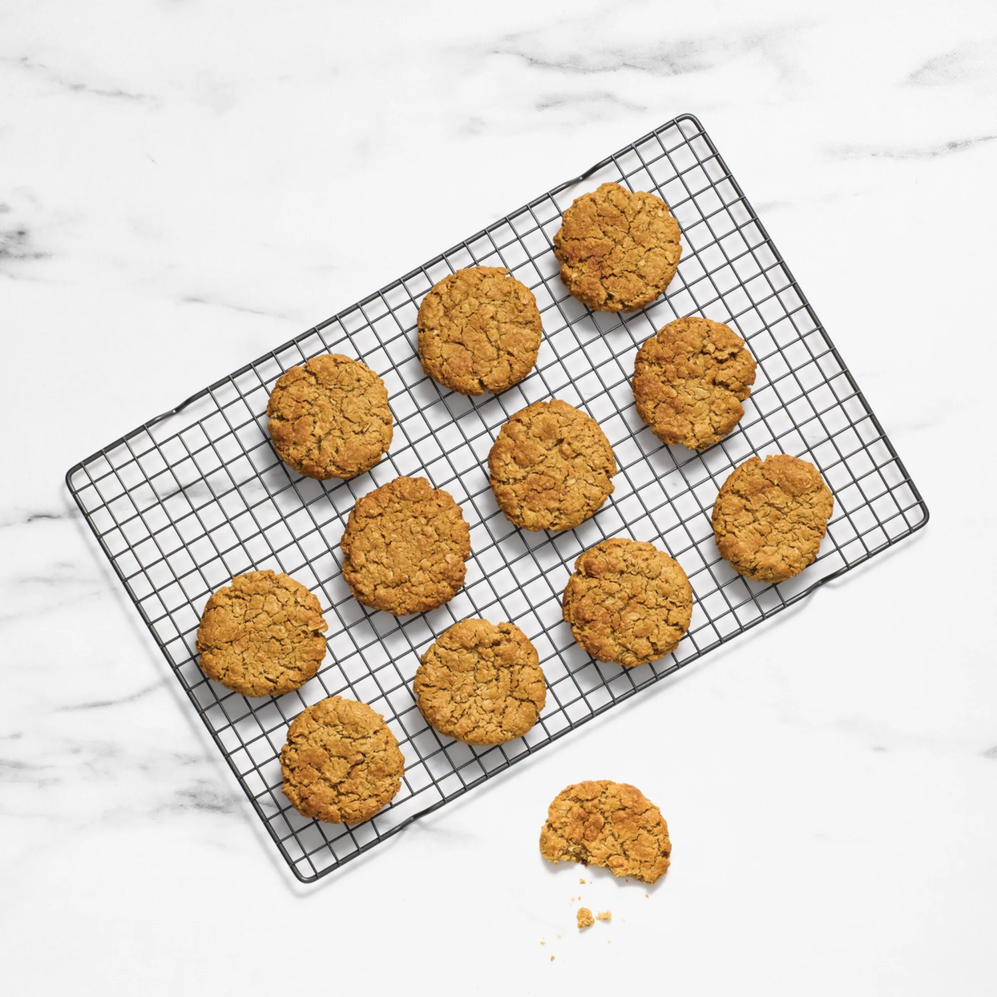 Kitchen Pro Bakewell Cooling Rack 40.5x25.4cm Image 2