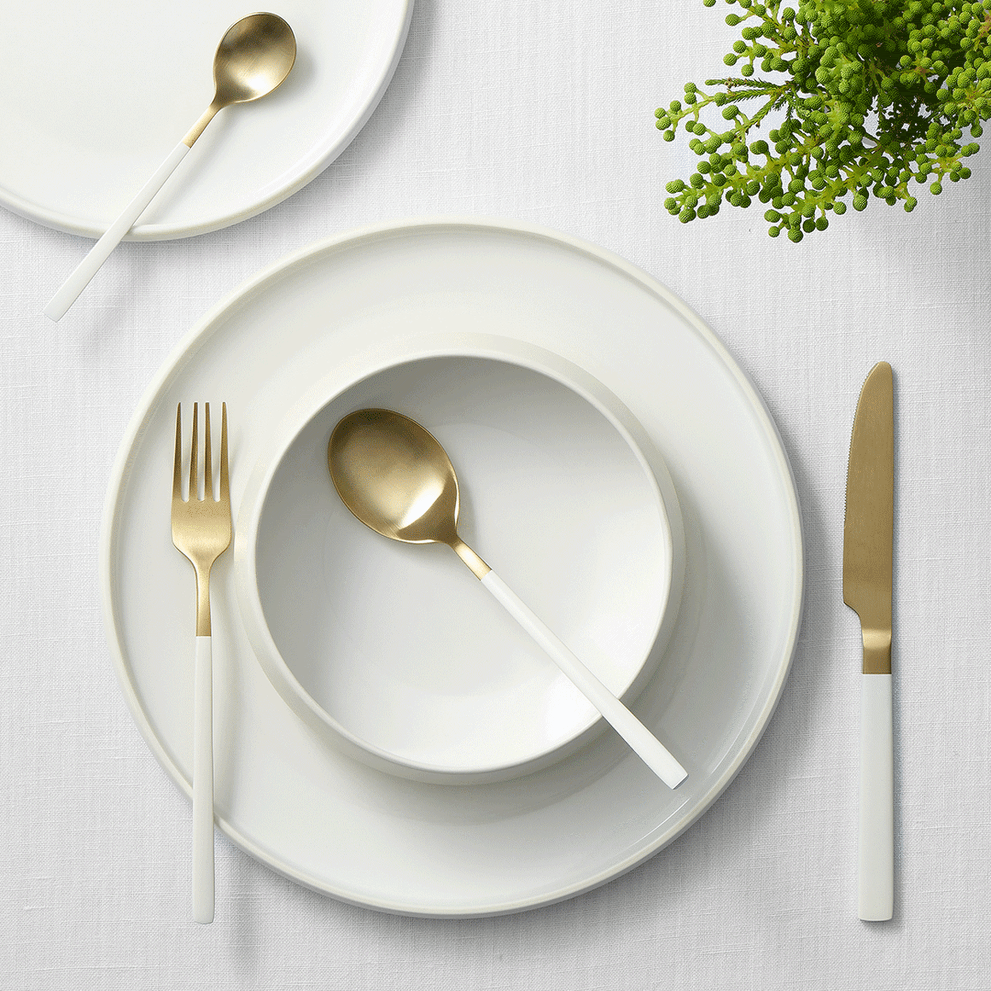Salisbury & Co Milan Cutlery Set 16pc Gold White Image 2
