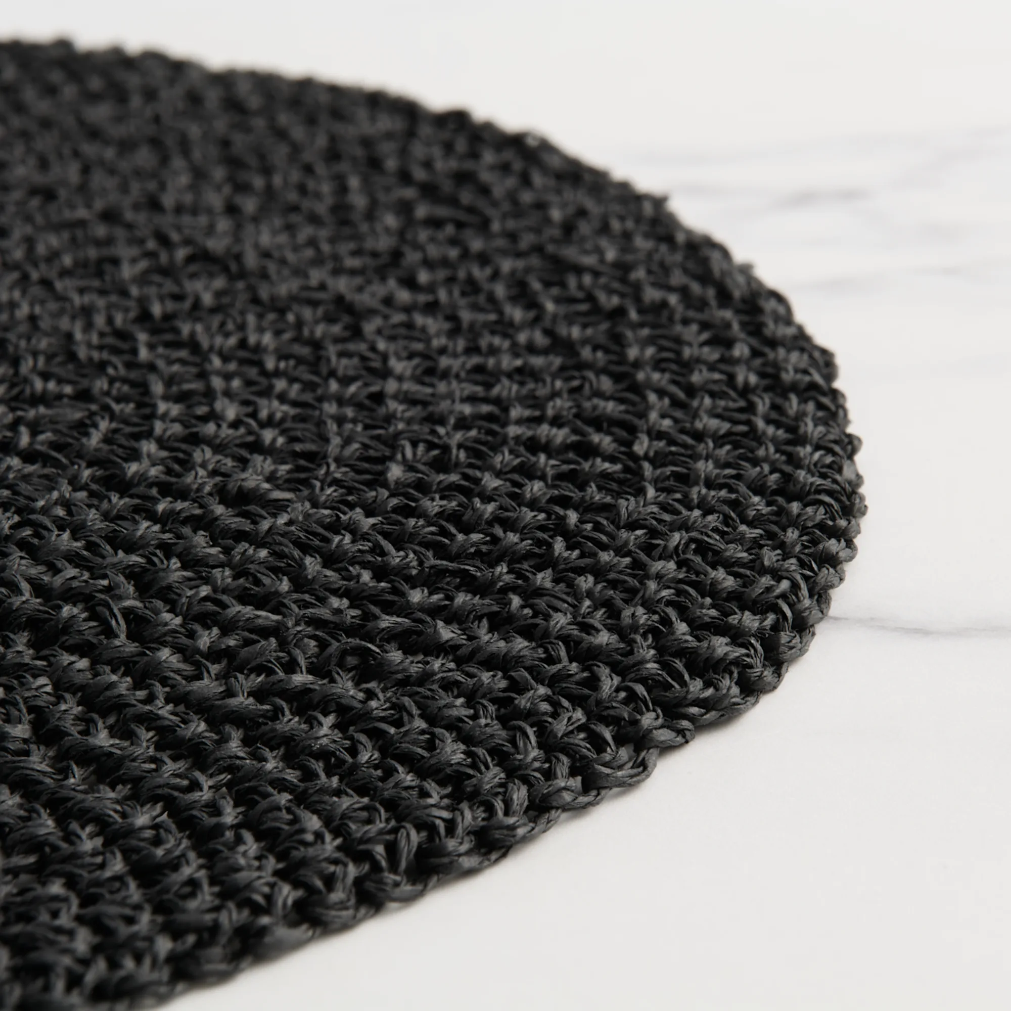 Salisbury & Co Woven Round Placemat 38cm Black Image 3