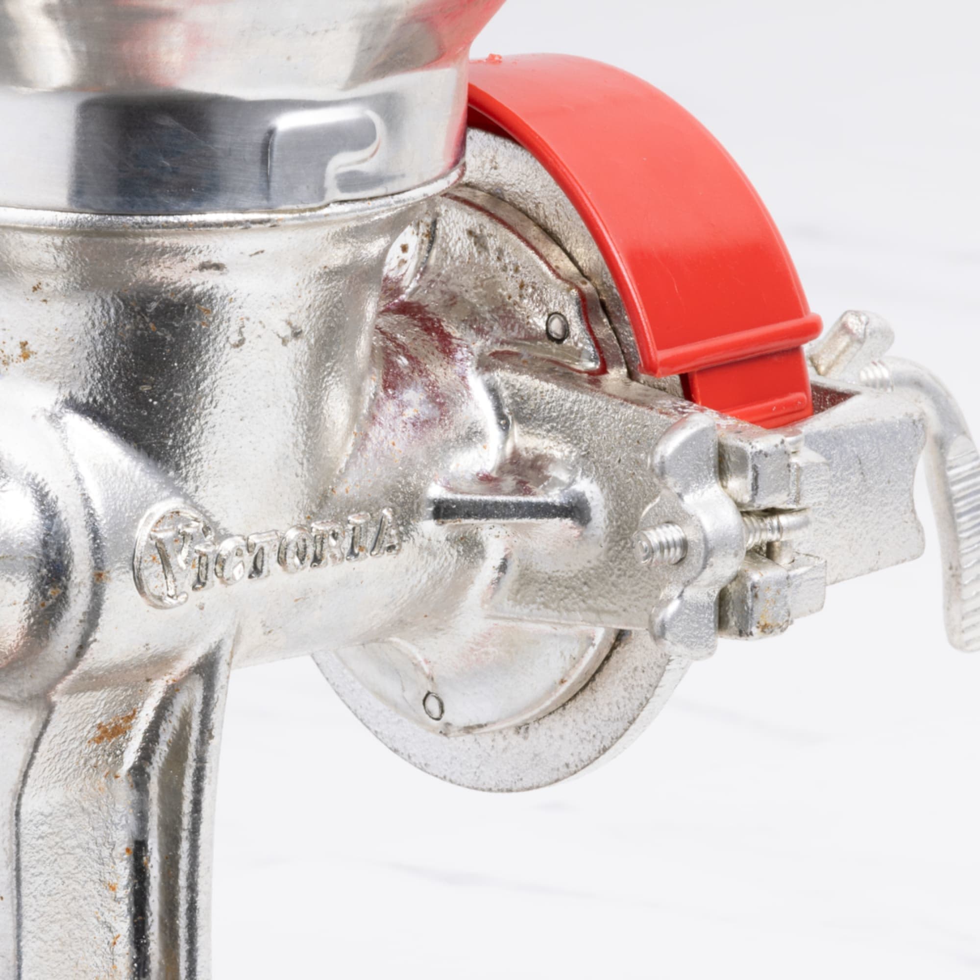 Victoria Cast Iron Manual Grain & Corn Mill - Thumbnail 3