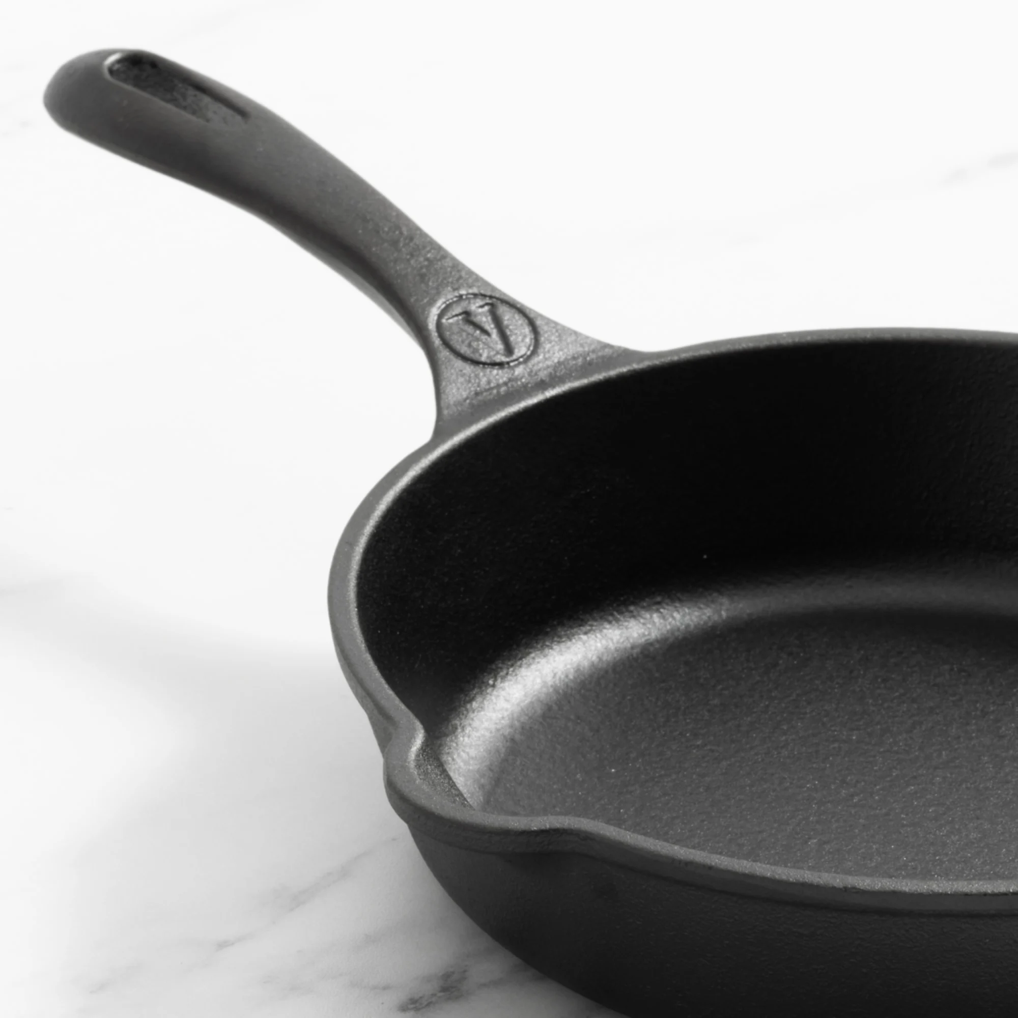 Victoria Seasoned Cast Iron Skillet 16.5cm Image 3
