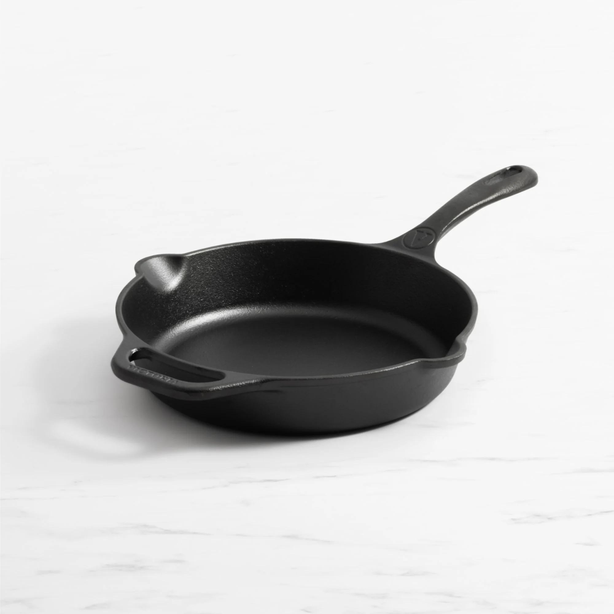 Victoria Seasoned Cast Iron Skillet 25cm Image 1