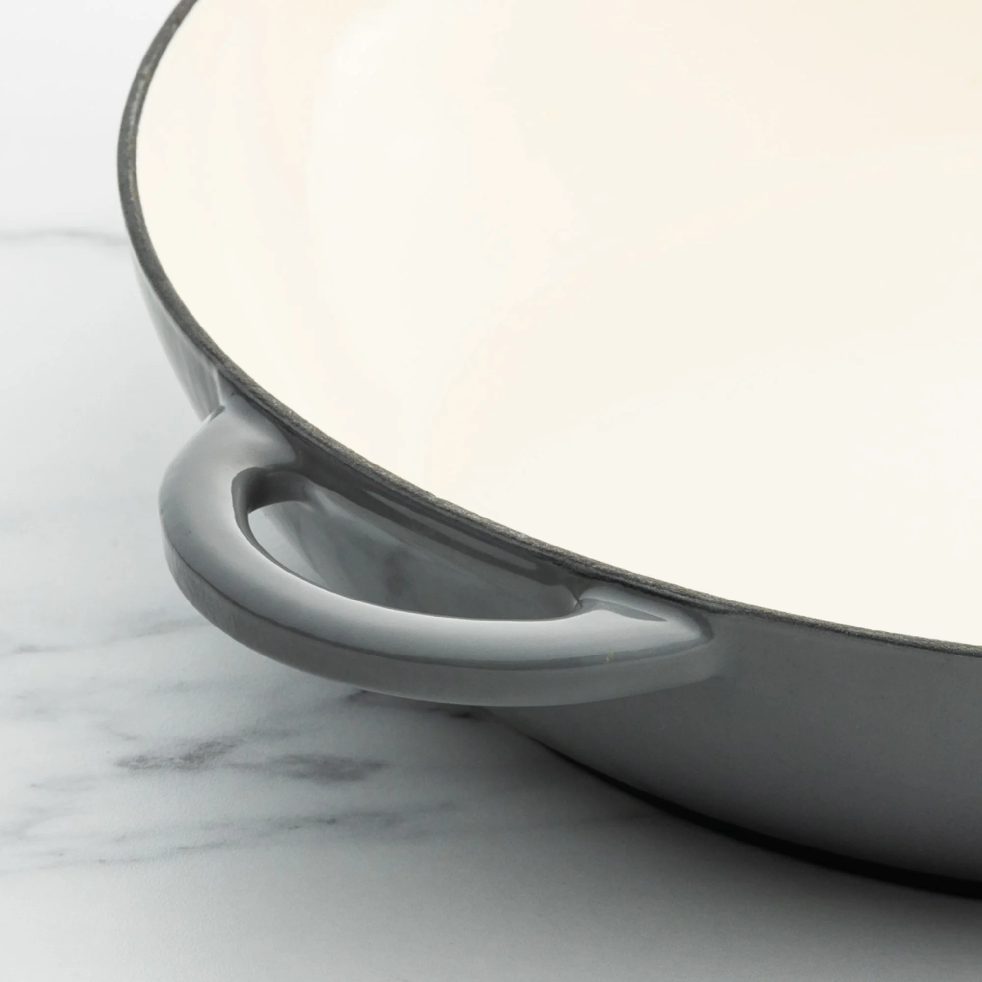 Wolstead Endure Round Enamel Cast Iron Shallow Casserole 30cm - 3.5L Grey Image 2