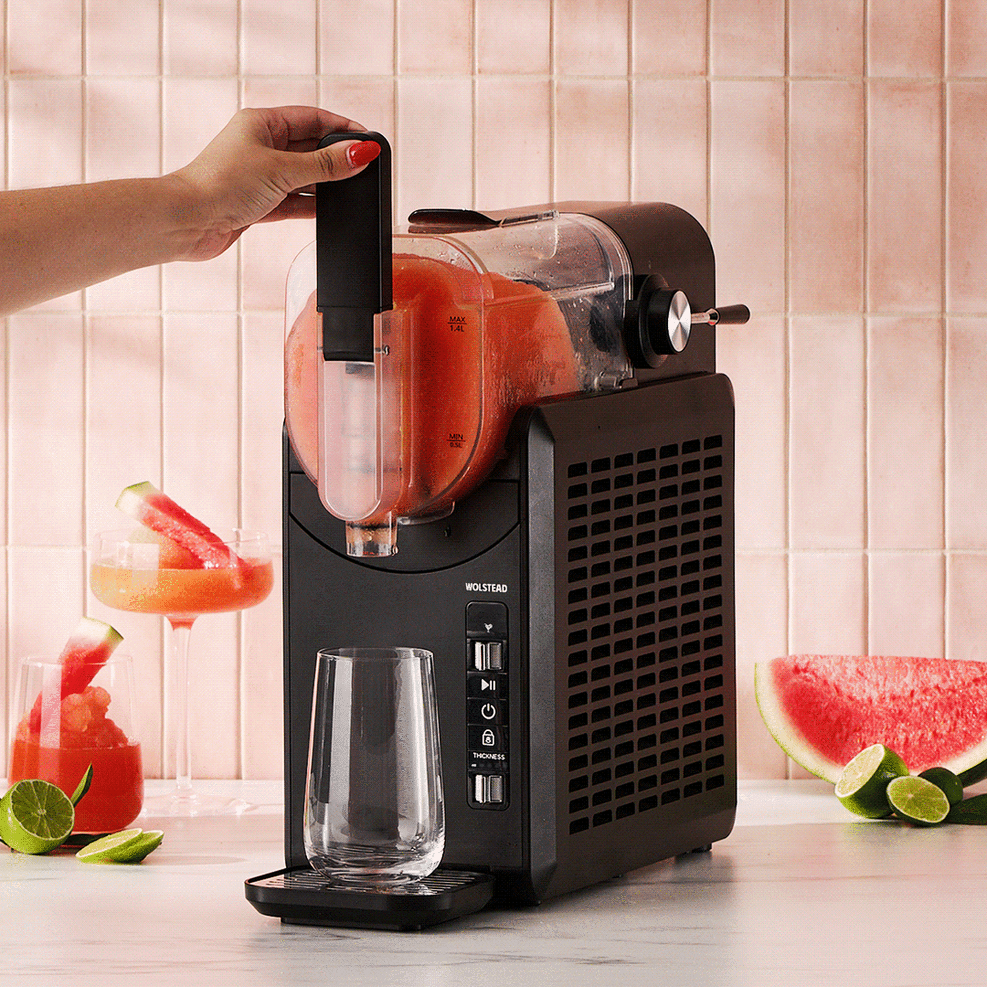 Wolstead Slushy Frozen Drink Maker 2L Image 2