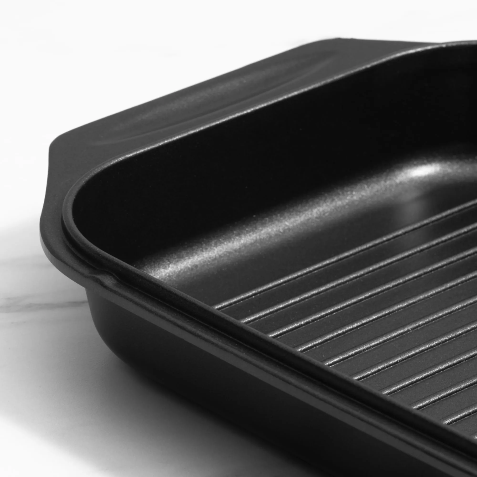 Wolstead Superior+ Roaster & Grill Set Image 2
