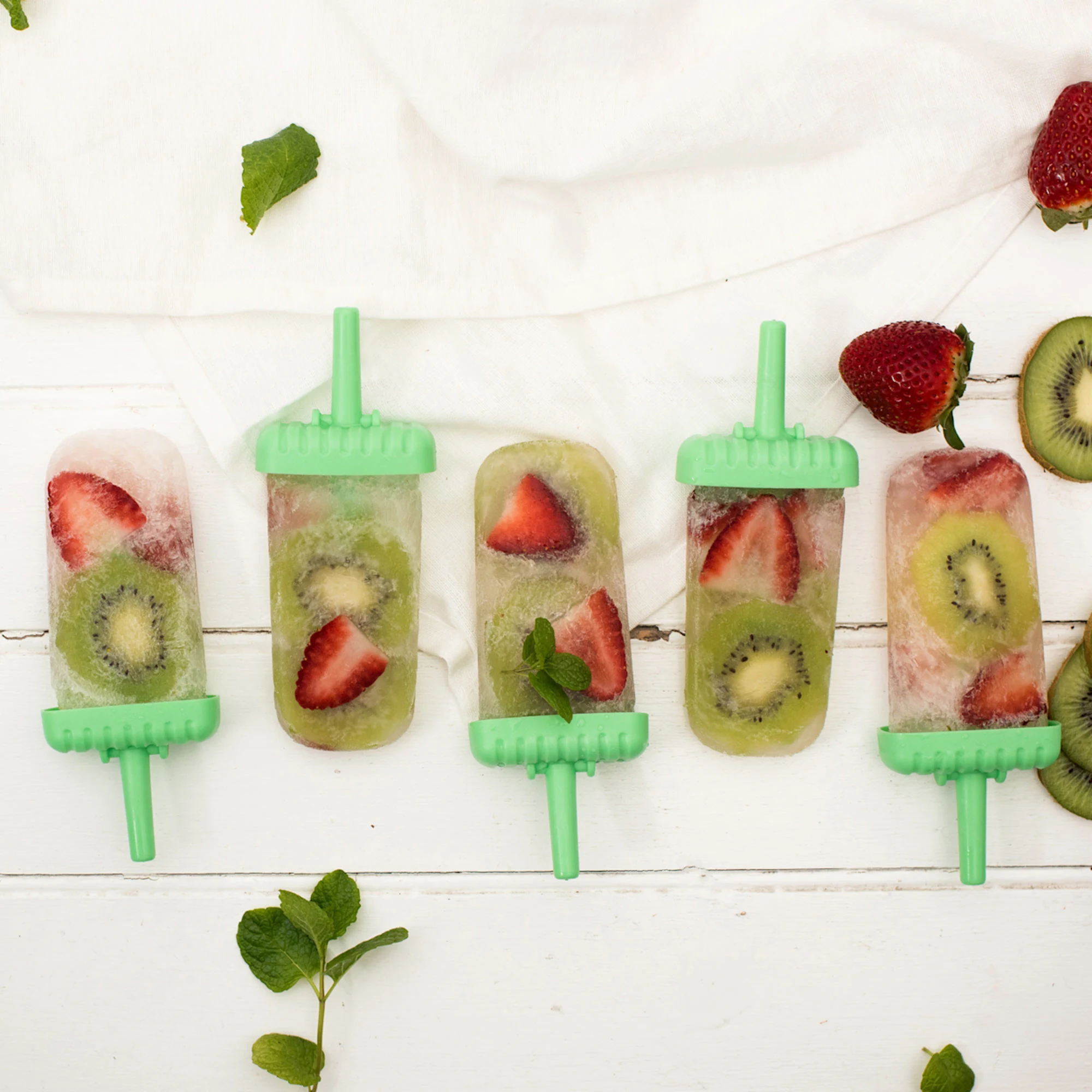 Avanti Groovy Ice Block Mould Set of 6 Green Image 3