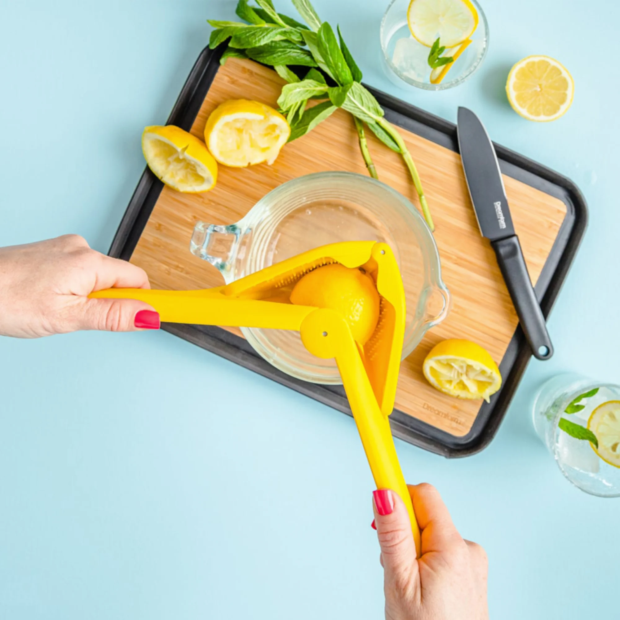 Dreamfarm Fluicer Fold Flat Easy Juicer Lemon Image 3