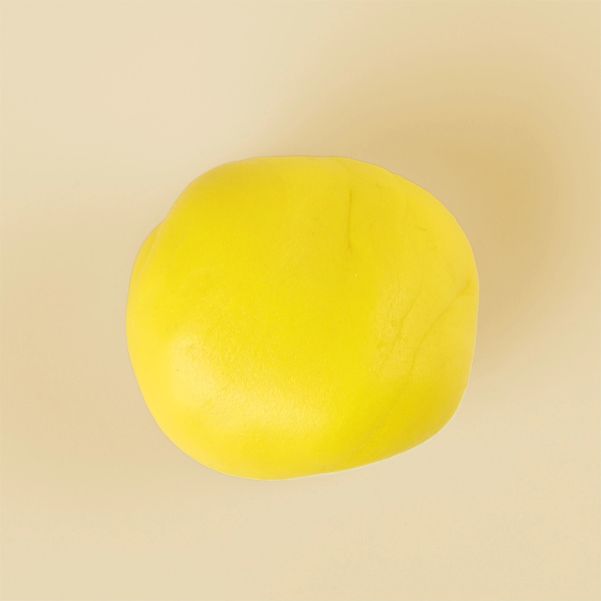 Fondtastic Premium Fondant Yellow 1kg Image 2