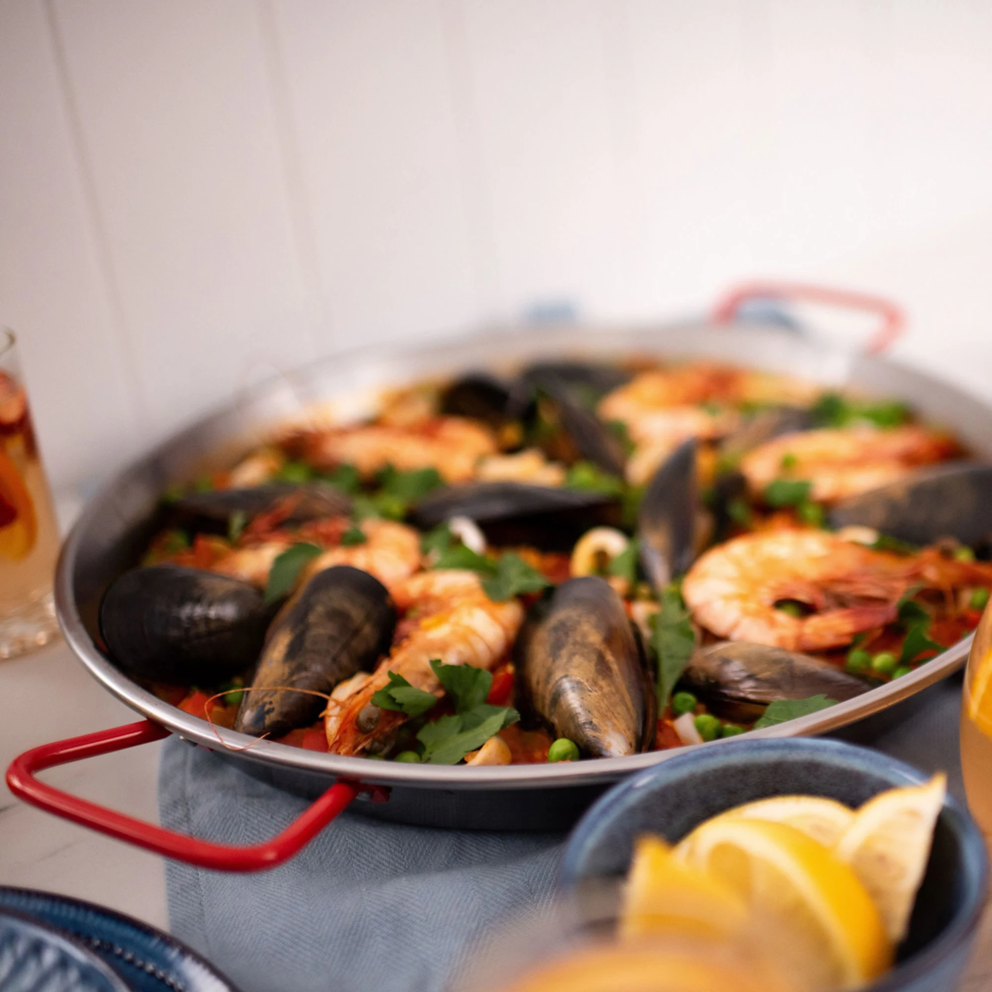 Garcima Carbon Steel Paella Pan 34cm Image 3