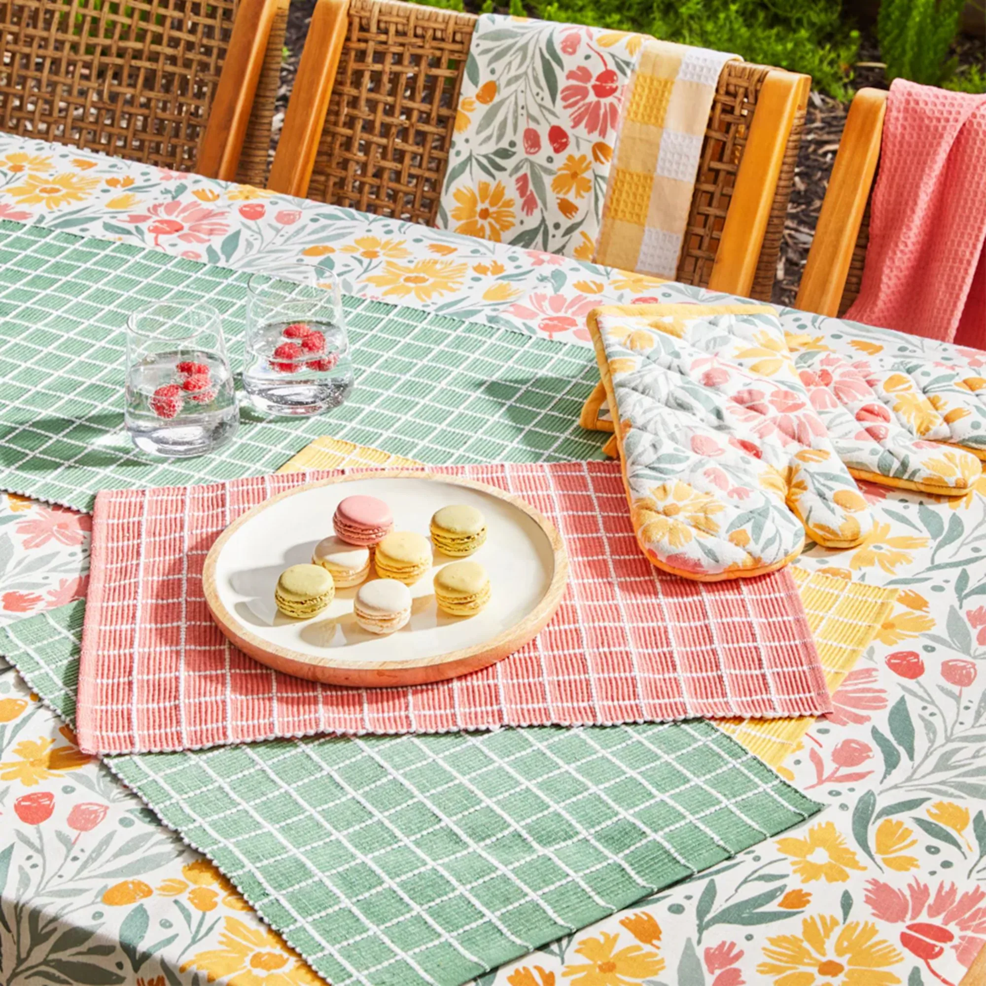 J Elliot Home Amanda  Runner 40x180cm Peppermint Image 2