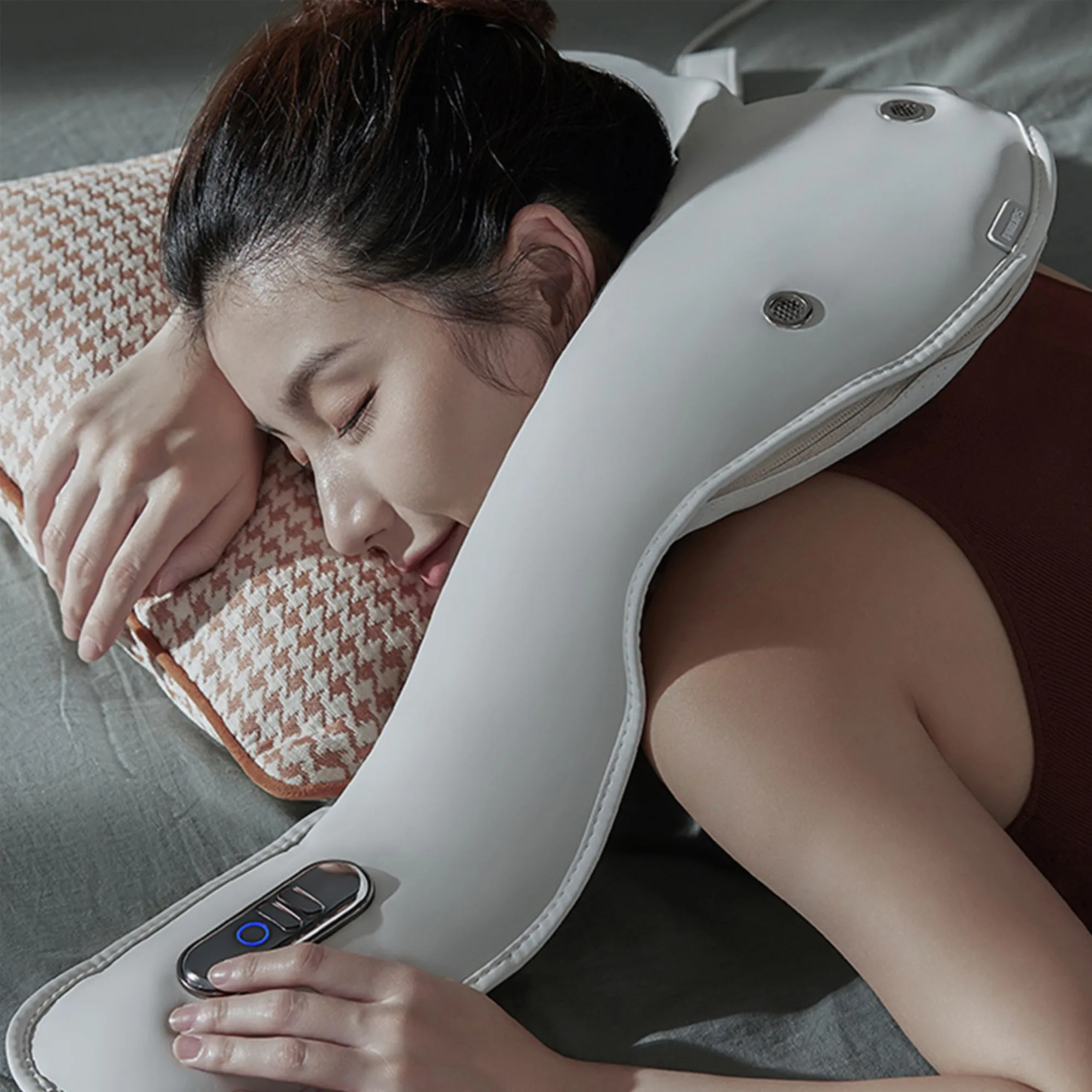 Philips Neck and Shoulder Massager Image 2