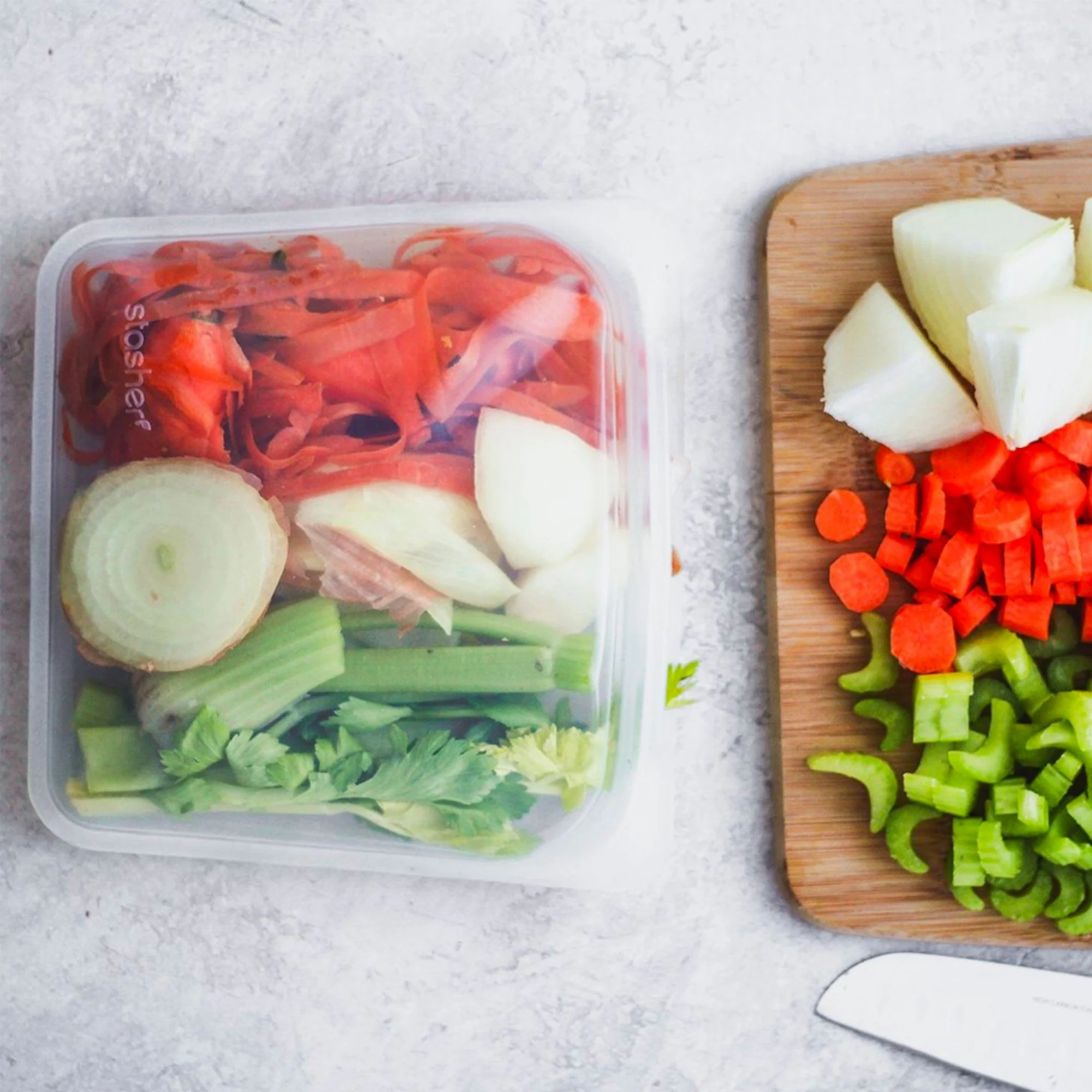 Stasher Reusable Sandwich Bag Clear Image 2