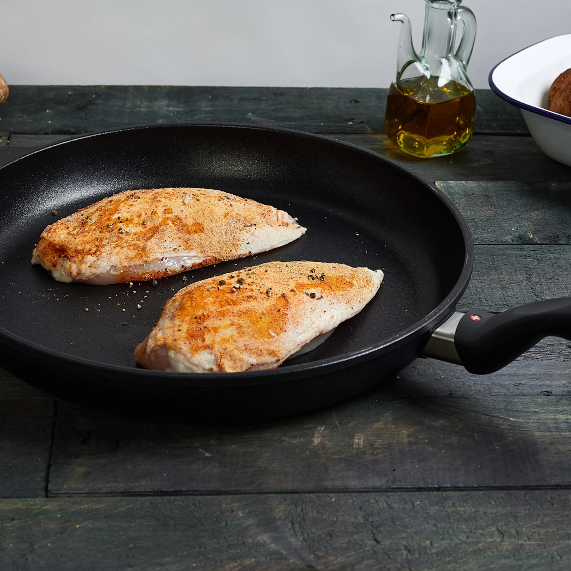 Swiss Diamond Classic XD Non Stick Frypan 28cm Image 3
