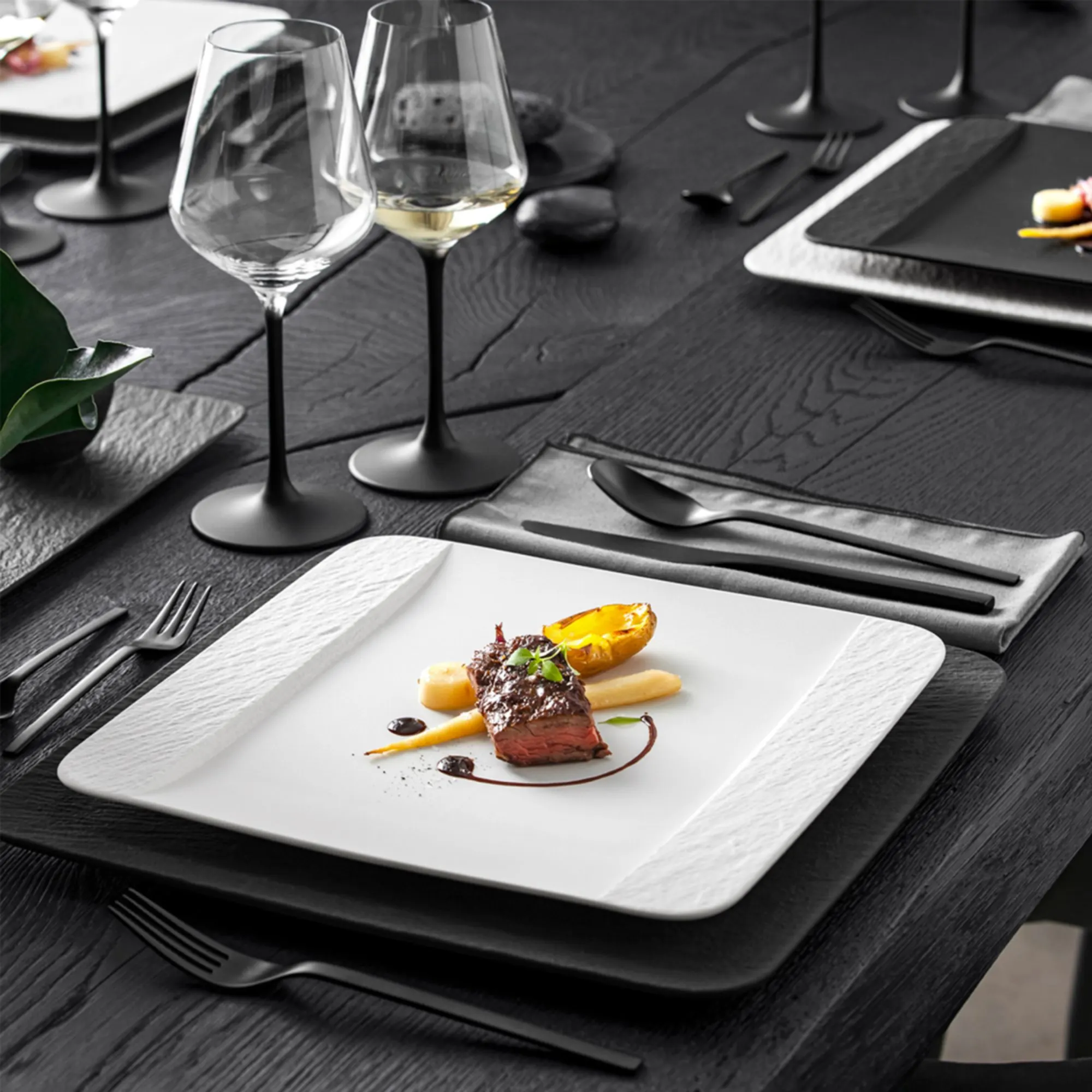 Villeroy & Boch Manufacture Rock Blanc Square Dinner Plate 28cm Image 2