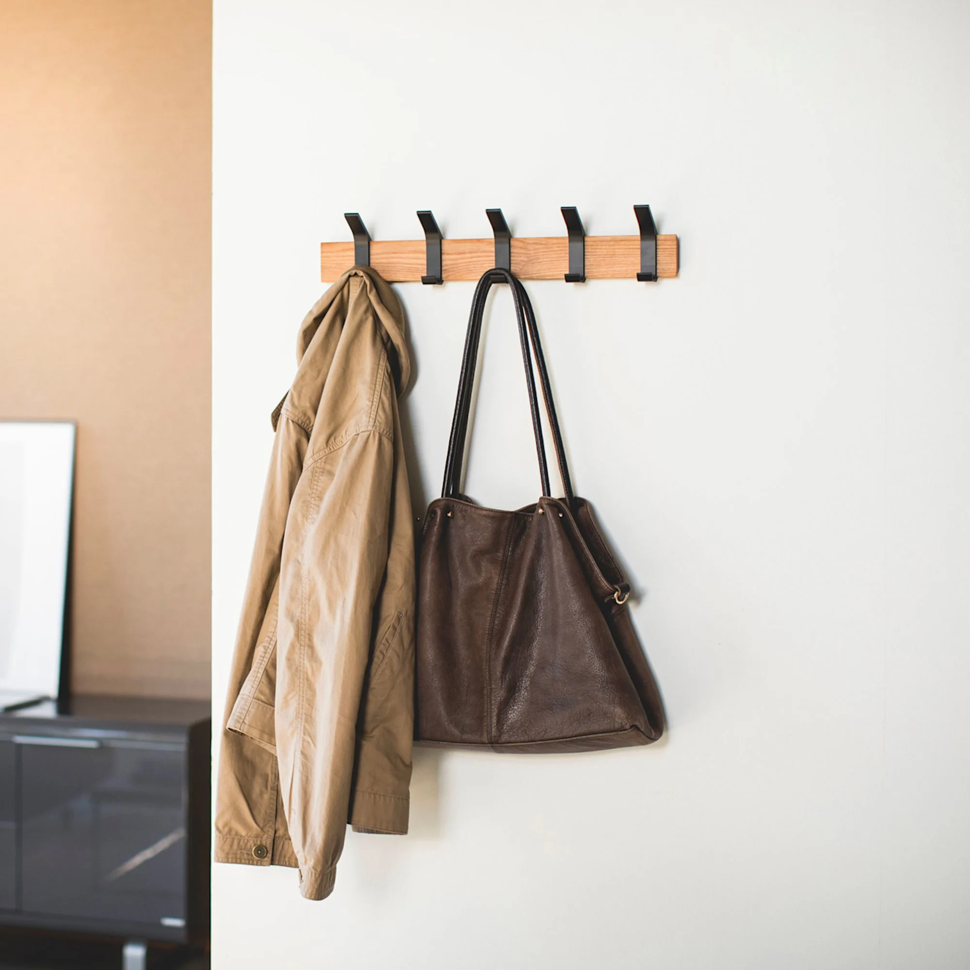 Yamazaki Rin Wall 5 Hook Coat Hanger Walnut Image 3