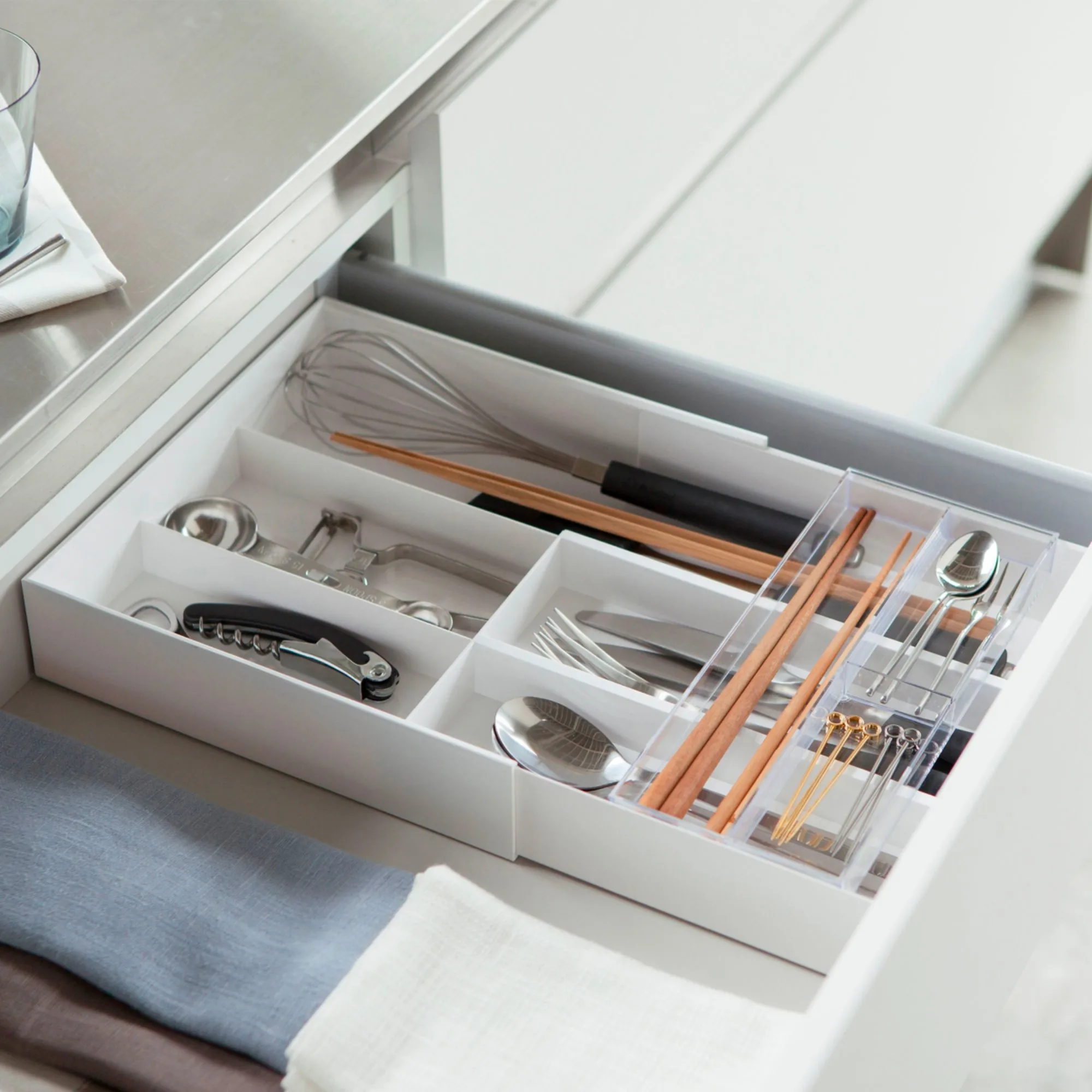 Yamazaki Tower Expandable Cutlery Drawer Organiser Image 2