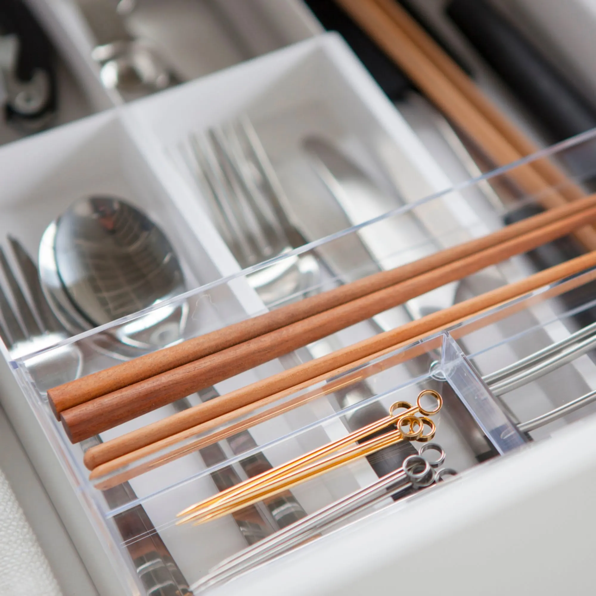 Yamazaki Tower Expandable Cutlery Drawer Organiser Image 3