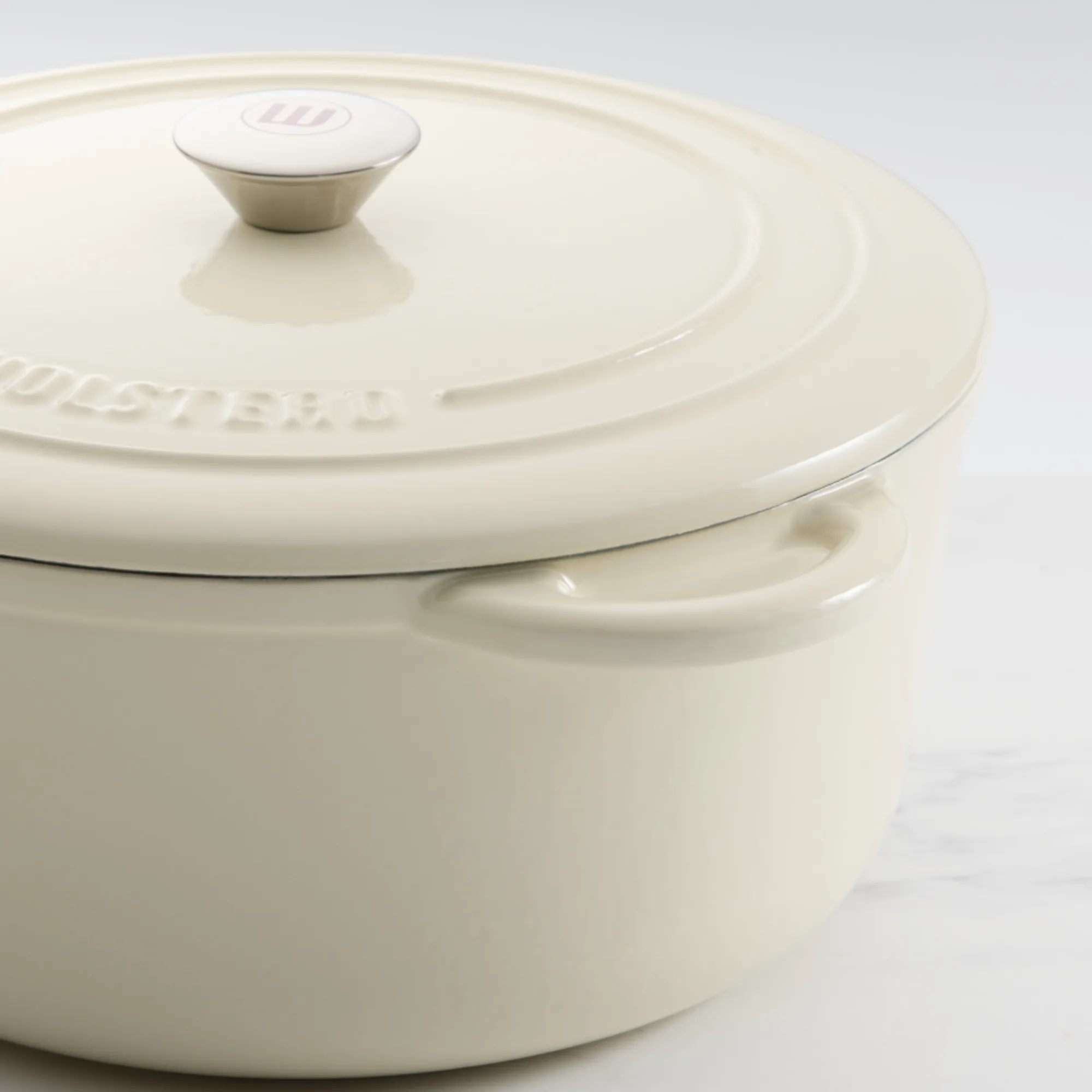 Wolstead Endure Round Enamel Cast Iron Casserole 26cm - 5L Ivory Image 3