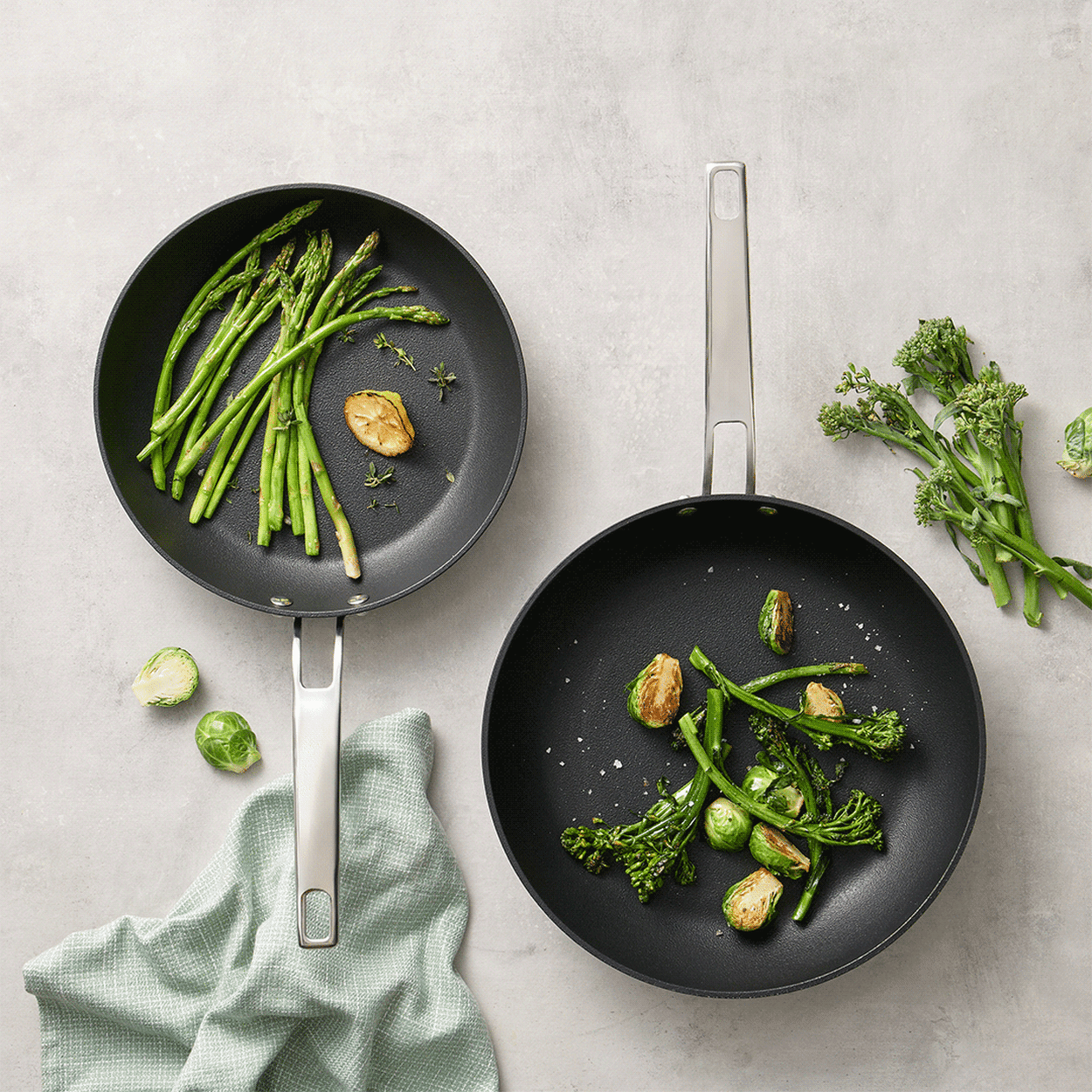 Wolstead Titan Non Stick Induction 2pc Frypan Set 26cm & 30cm Image 6