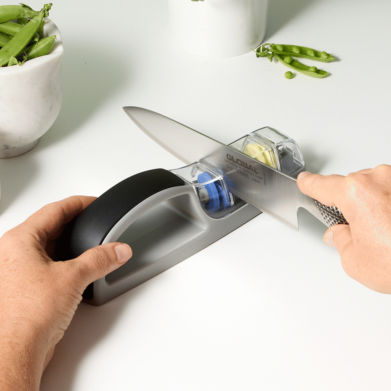 Global MinoSharp 3 Stage Ceramic Water Sharpener Image 3